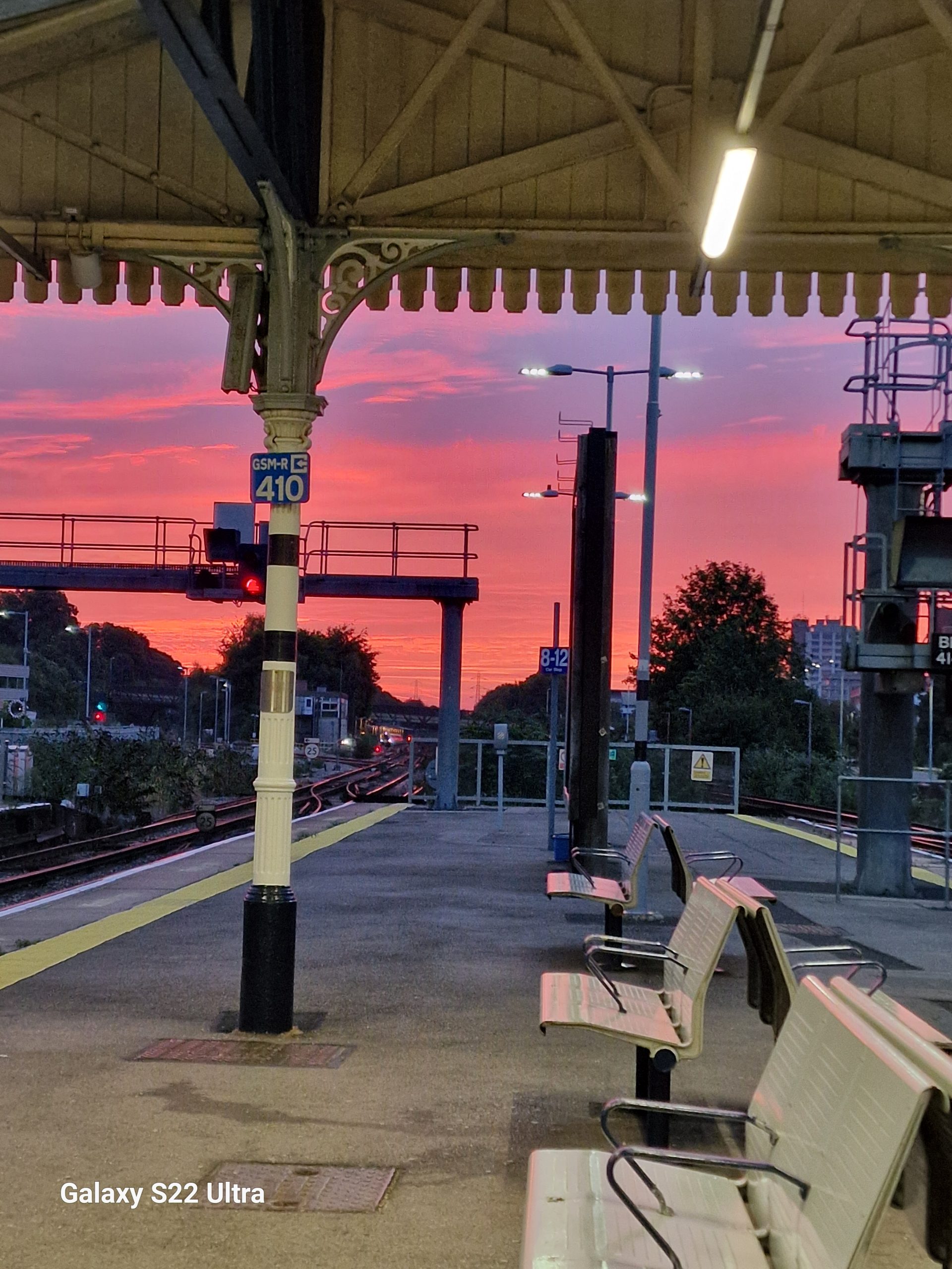 Basingstoke Rail Station at Subhe Sadiq time